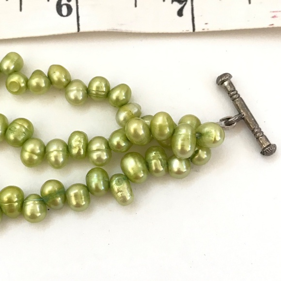 Fresh Water Pearl Bracelet 3 Strand Toggle Closure Dyed Granny Smith Green - Picture 7 of 8